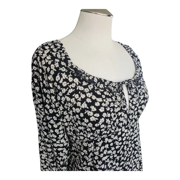 Billabong Better Days Midi Dress – Size L, Black & White Floral with Keyhole Tie - Picture 7 of 12